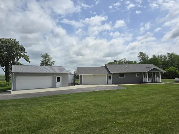 2148 County Road Rd W #42, Decorah, IA 52101