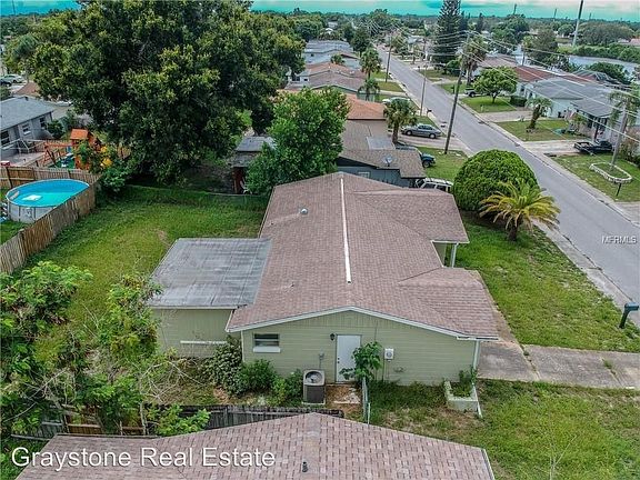 4th image of 9649 Marlinton Ln
