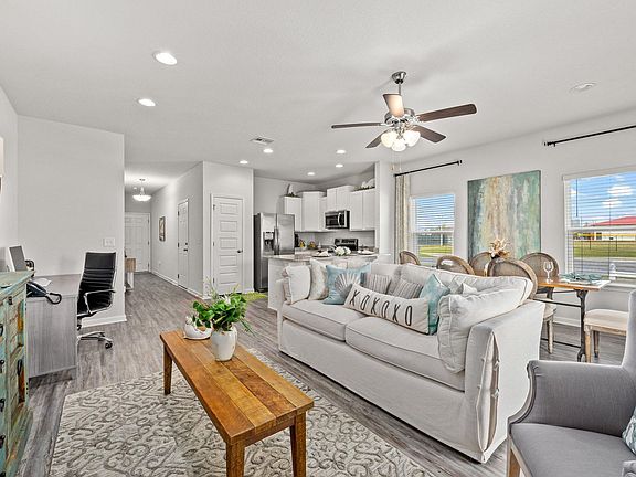 4th image of 1009 Parkview Dr #399b504cb