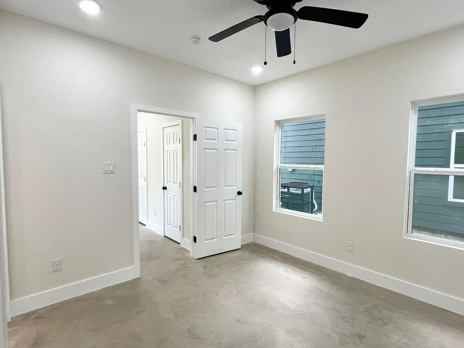 3 bed, 2.5 bath, 1258 sqft, $1,850 — Photo 4