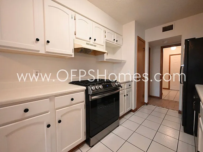 3934 Balsam Dr — Photo 28