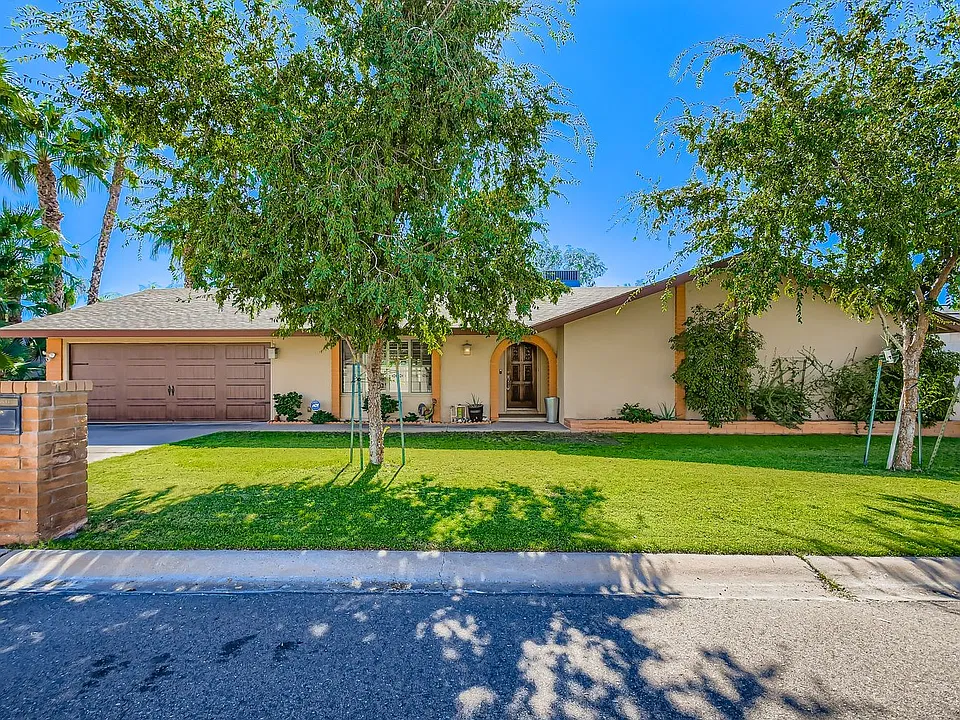 201 W Diana Ave