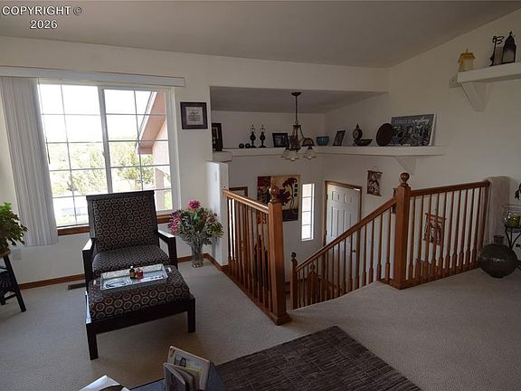4th image of 75 Wild Rose Dr