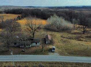 6766 Walnut Ridge Rd, Grantsburg, IL 62943