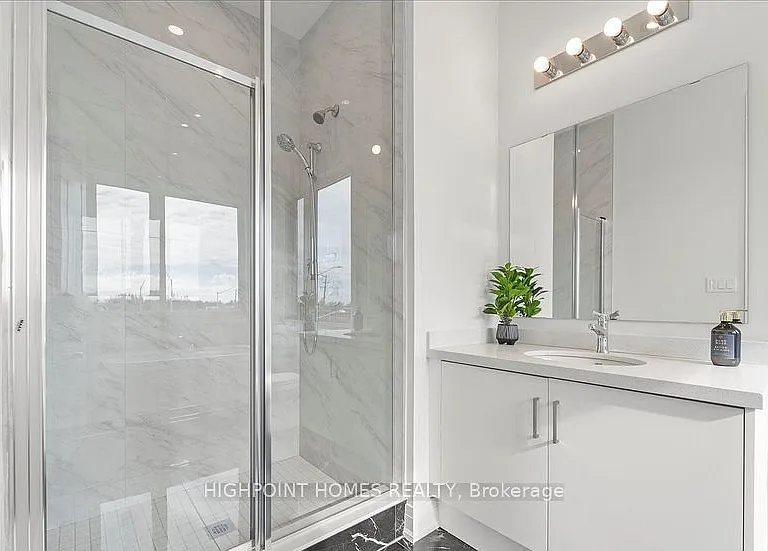 77 Schmeltzer Cres — Photo 28
