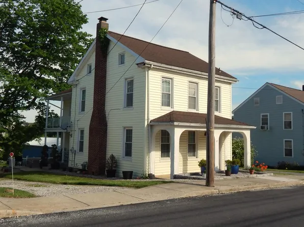10 N Main St, Loganville, PA 17342
