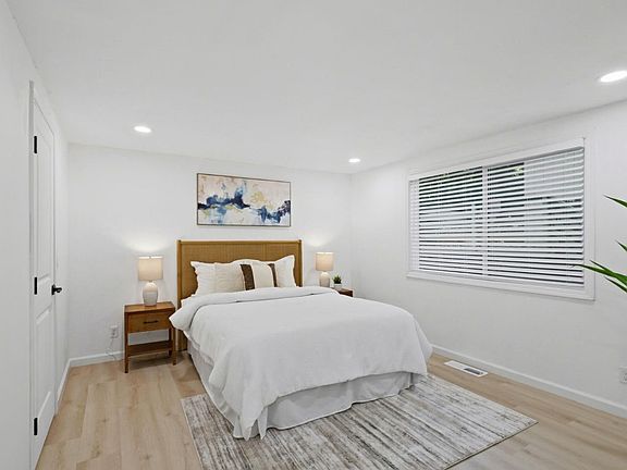 5th image of 273 Rio Del Mar Blvd