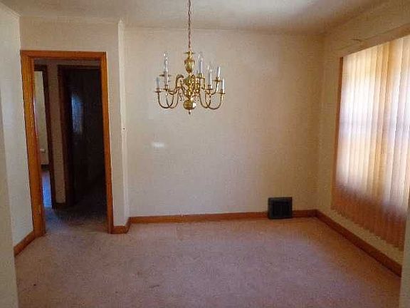 4th image of 9046 S East End Ave