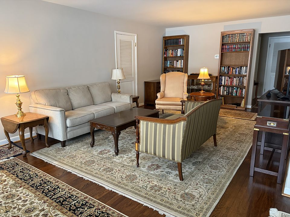 1st image of 1510 Beacon St #1