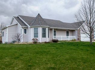 1105 S R St, Indianola, IA 50125