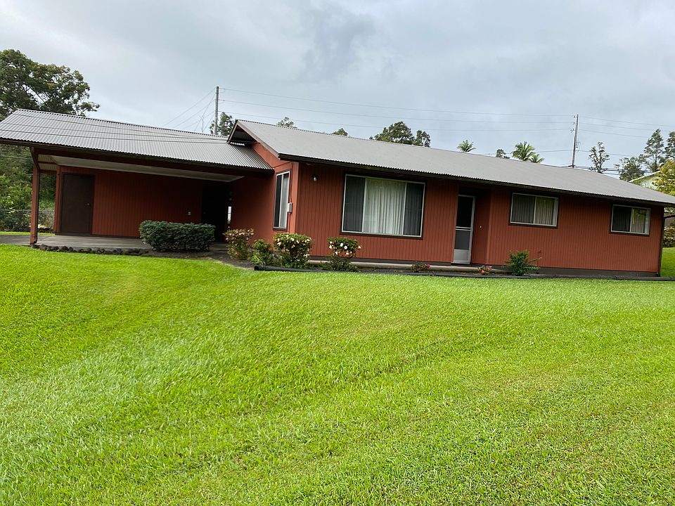 1st image of 216 Country Club Dr