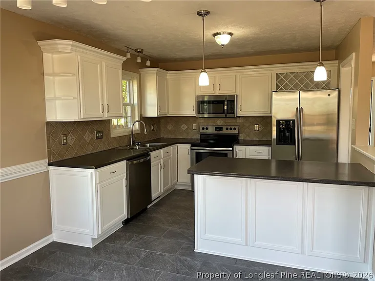 60 Scranton Ct — Photo 3