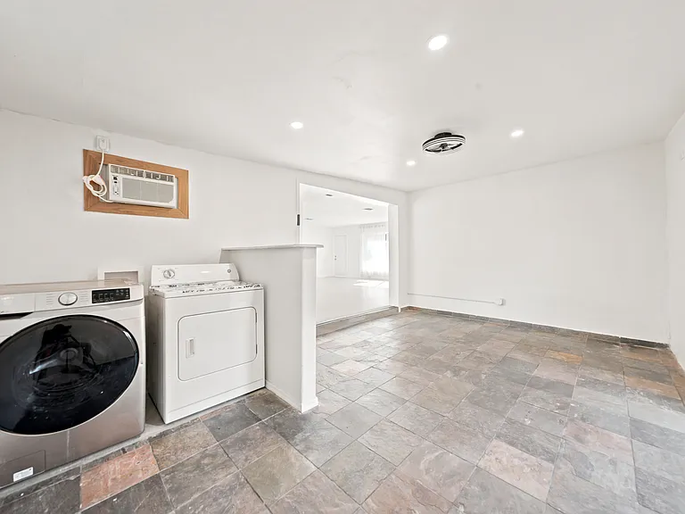 365 Blue Heron Rd — Photo 16