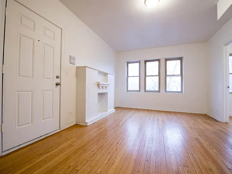 5800-04 S Artesian Ave — Photo 18