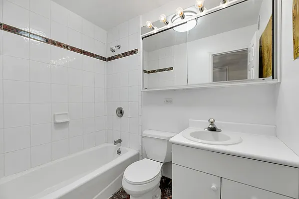 Rented by Cooper & Cooper Real Estate | media 8