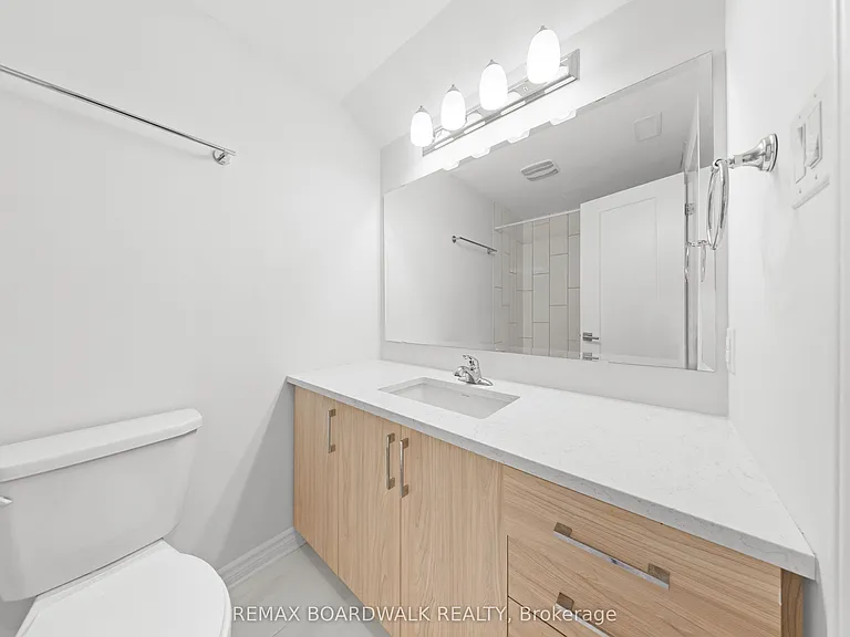 780A March Rd #29 — Photo 18