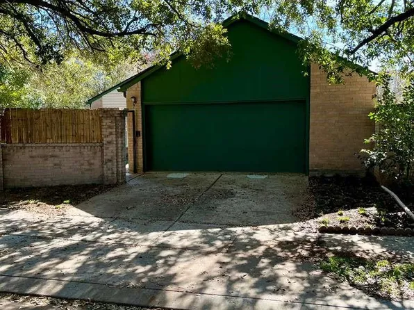 13511 Quetzal Ln, Houston, TX 77083