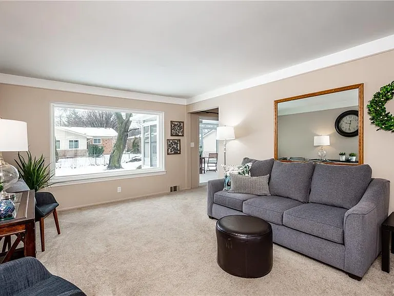 15236 Willowbrook Ln — Photo 13