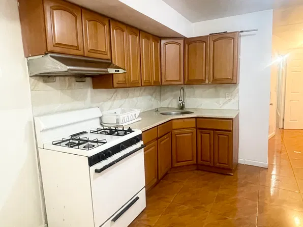 (undisclosed Address), College Pt, NY 11356