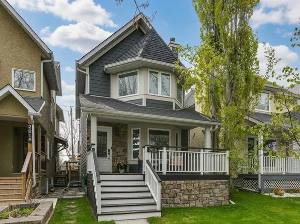 2618 W 24a St SW, Calgary, AB T3E 1W3