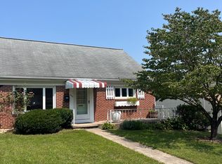 835 Center Ave, Ephrata, PA 17522