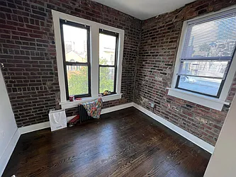 Rented by Best Apartments North Inc