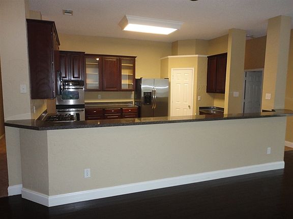 5th image of 524 Spicewood Dr
