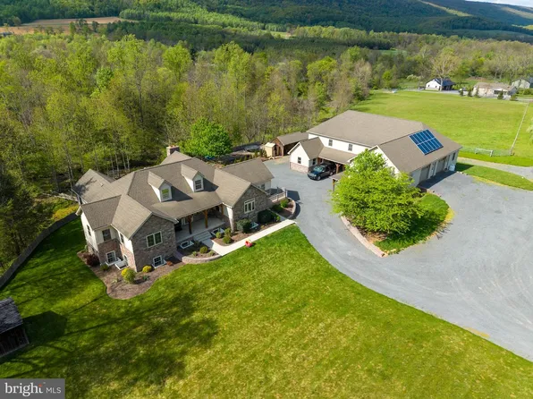 6784 Raccoon Valley Rd, Millerstown, PA 17062