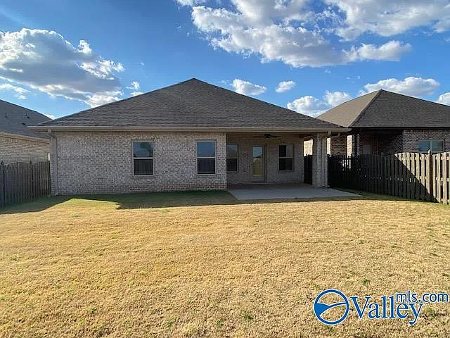 311 River Rock Dr — Photo 45