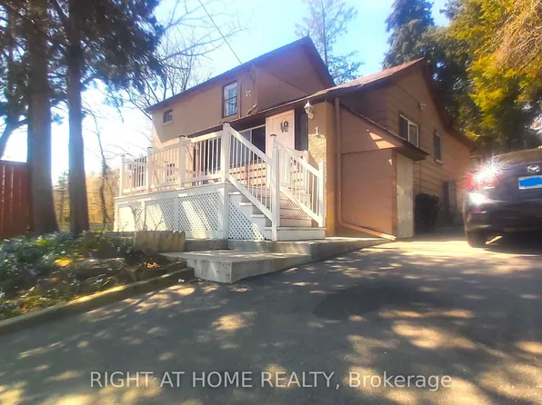 1 Edgebrook Dr, Toronto, ON M9V 1E1