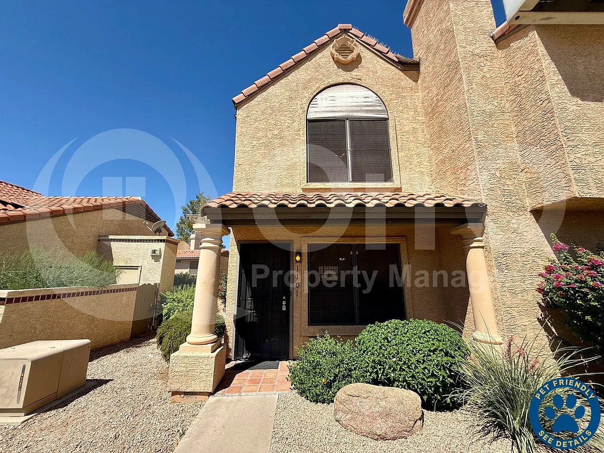 2 bed, 1.5 bath, 1088 sqft, $1,550 — Photo 1