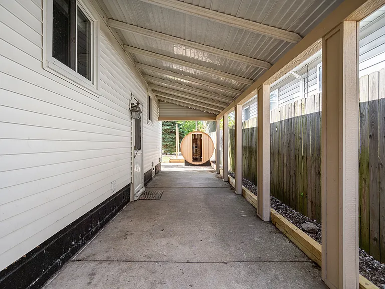 2128 Garfield St — Photo 39