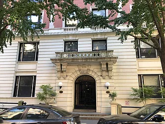 62 Pierrepont Street in Brooklyn Heights