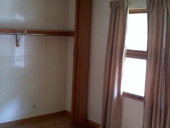 3rd image of 322 N 1st St Floor 2
