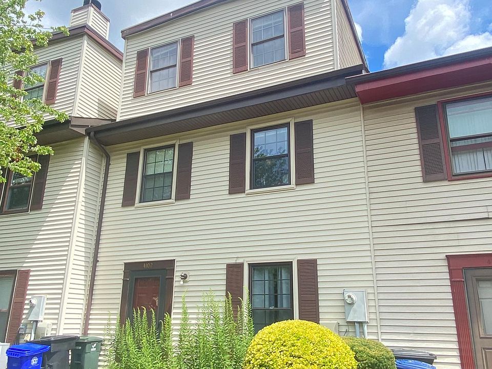 1st image of 4102 11th Pl N
