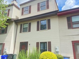 4102 11th Pl N, Arlington, VA 22201