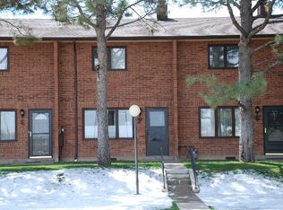 2101 Chatalet Ln APT F, Pueblo, CO