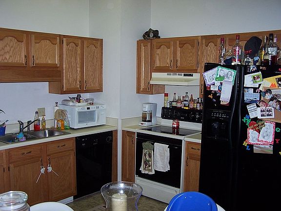 2nd image of 42 N Berwick Dr