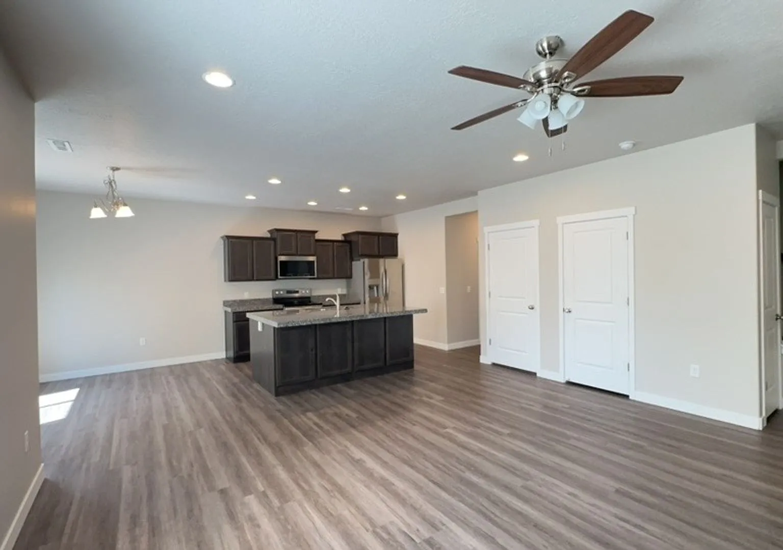 Prime Commuter Location | 3 Bed/2.5 Bath | 10 Mins to Downtown SLC & Airport — Photo 3