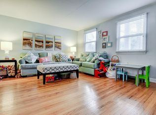 110 Manor Dr #110, Red Bank, NJ 07701