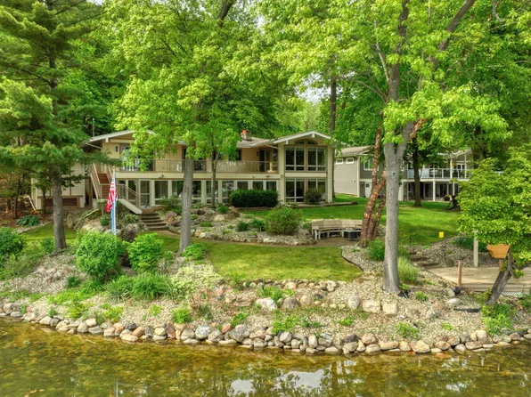 11901 Killarny Cir, Jerome, MI 49249