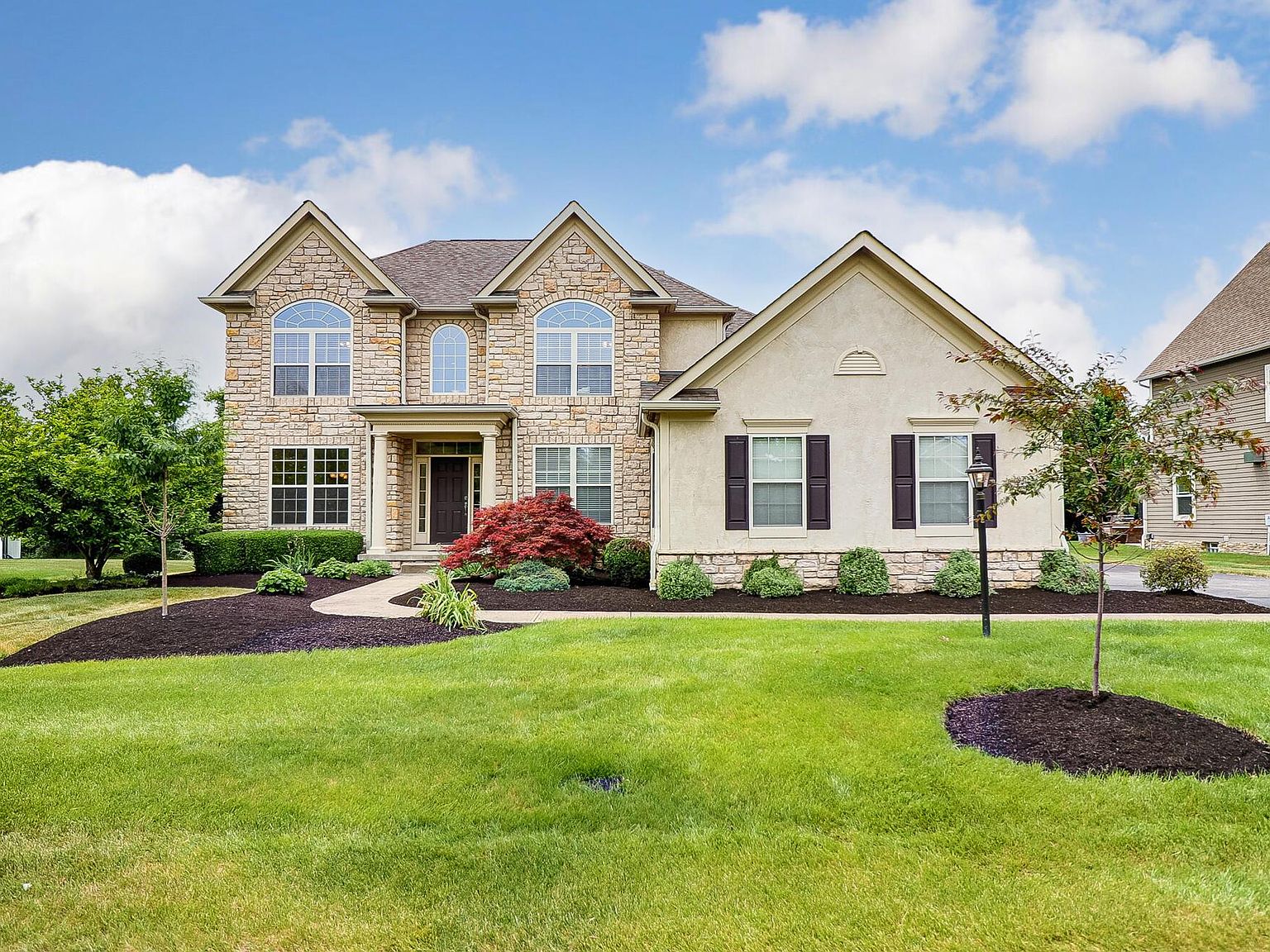 8223 Bibury Ln, Dublin, OH 43016 | Zillow