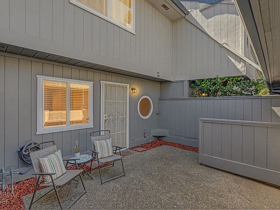 3rd image of 8024 Briar Ridge Ln