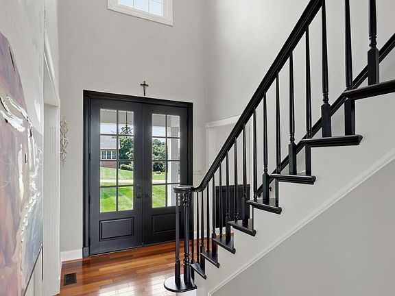 5th image of 1020 High Point Dr