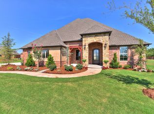 1417 N White Dogwood Way, Mustang, OK 73064