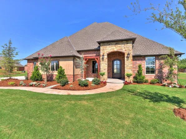 1417 N White Dogwood Way, Mustang, OK 73064
