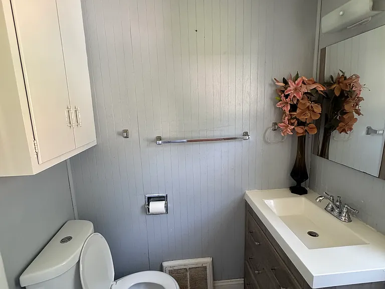 2907 Frink St — Photo 9