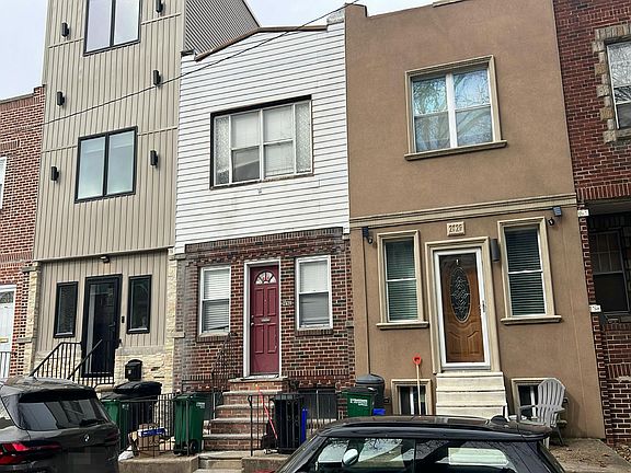 3rd image of 2826 S Alder St