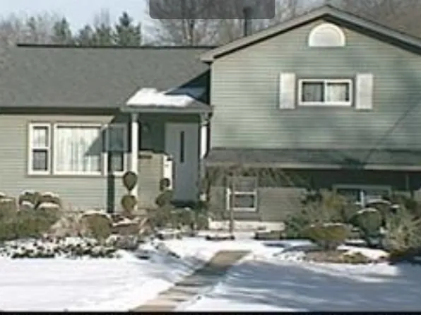222 Park Grove Ave, Lawrenceburg, IN 47025
