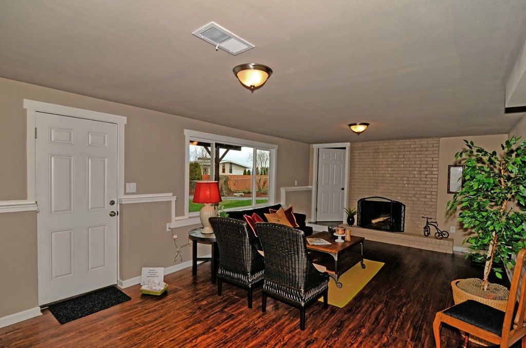 Lake Forest Park, WA 98155